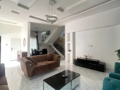 Beautifully Built 4 Bedroom Fully Detached Duplex
