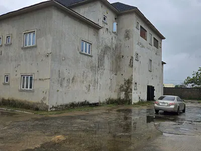 10 Units Warehouse