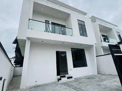 4 Bedroom Fully Detached Duplex with BQ.