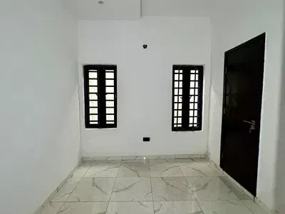 Spacious 3bedroom Apartment + BQ