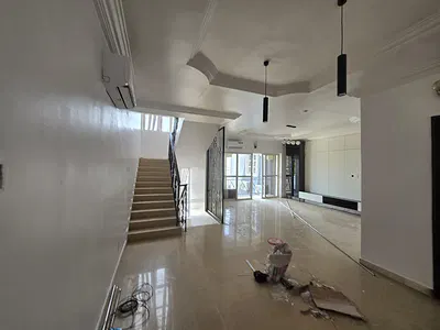 Exquisite 4 Bedroom Terraced Duplex with BQ
