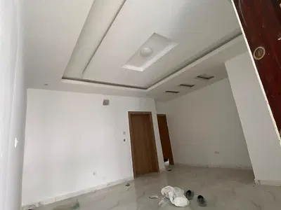 Sharp 2 Bedroom in a Code Estate