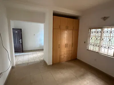 Standard Room Self Contain Apartment in a Decent Neighborhood