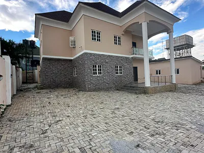 Fully Furnished 3 Bedroom Apartment