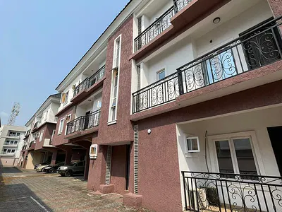 Spacious 3 Bedroom Apartment with BQ