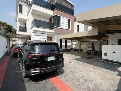 Luxury 5 Bedroom Detached Duplex with BQ