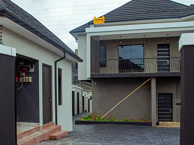 Architectural Masterpiece: 5-Bedroom Luxury Home with Pool