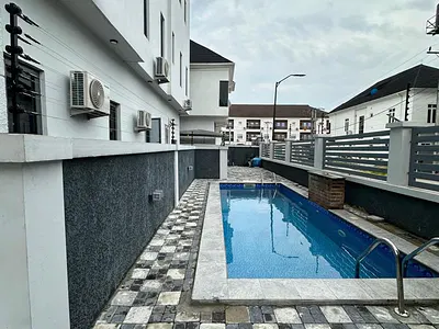 5) Bedroom Detached House