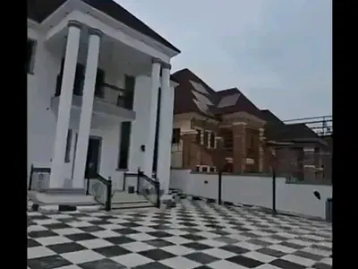 Very Luxurious Mansion
