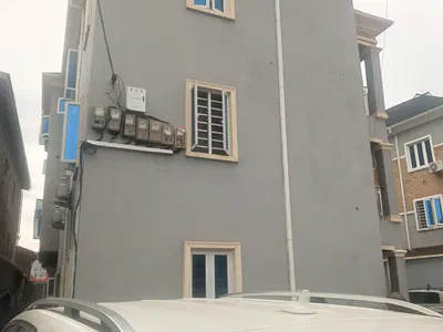 Lovely Cheap 3 Bedroom Flat + C of O + (Upstairs)
