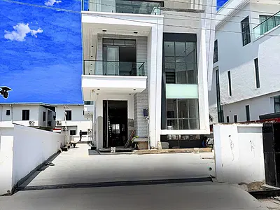 5 Bedroom Detached Duplex
