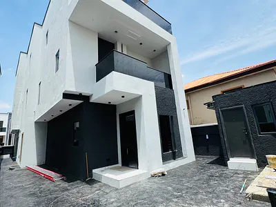 5 Bedroom Fully Detached Duplex with a Room BQ, Cinema