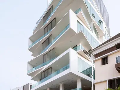 Exquisite 3 Bedroom Penthouse Home with BQ, Elevator, & Pool