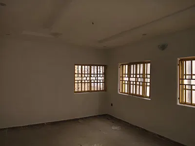 3 Bedroom Flat (First Floor)