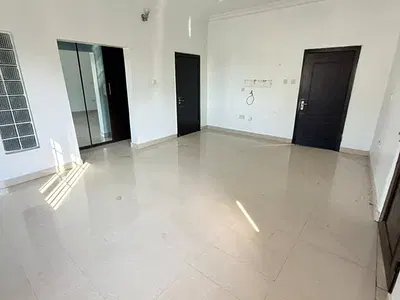 Spacious Studio Apartment with Personal Kitchen