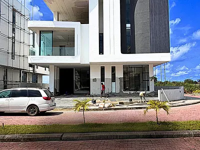 5 Bedroom Detached Duplex
