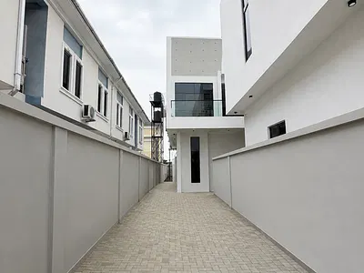 Semi Detached Duplex