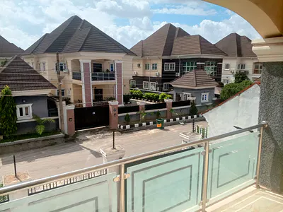 4 Bedroom Duplex