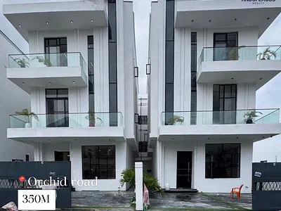 Luxury 5 Bedroom Home