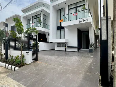 5-Bedroom Duplex