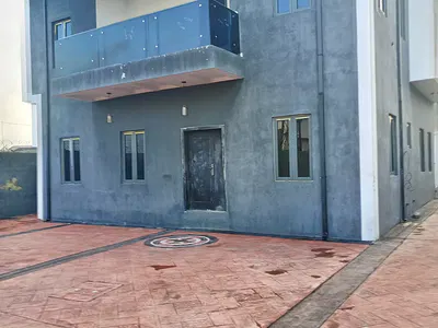 Exquisite 2 Bedroom Apartment in an Estate