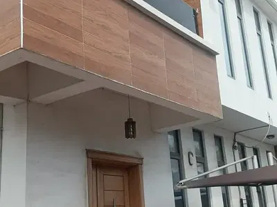 4 Bedroom Semi Detached Duplex with a Room BQ
