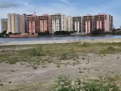 1000SQM Waterfront Land