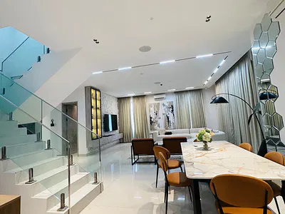 Excellent 4 Bedrooms Maisonette with BQ