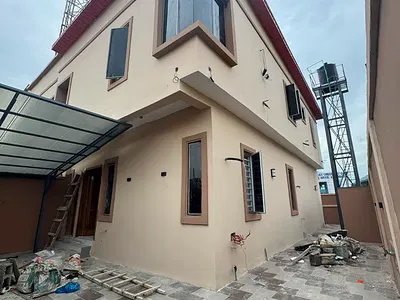 Nicely Built 4 Bedroom Duplex