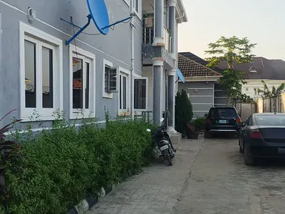 Lovely 2 Bedroom Apartment