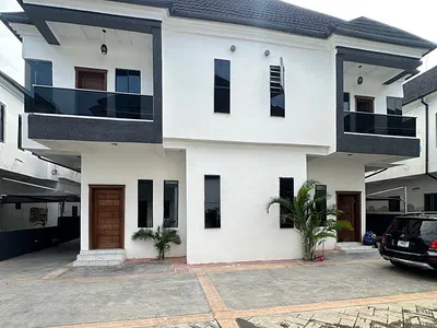 4 Bedroom Semi Detached Duplex with En-Suite Rooms