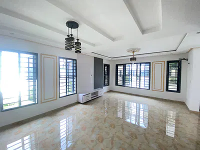 4 Bedroom