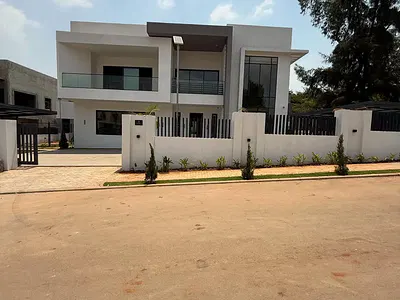 5 Bedroom Detached Luxury Duplex