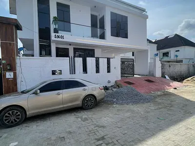 4 Bedroom Fully Detached Duplex