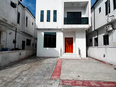 Elegance 4-Bedroom Fully Detached Duplex with BQ
