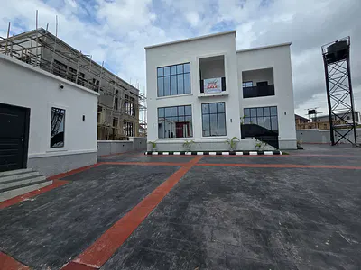 Newly Built 4 Bedroom Duplex