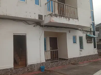 Luxurious Spacious 2bedroom Flat Upstairs