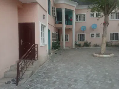 Spacious Fine 3bedroom Flat