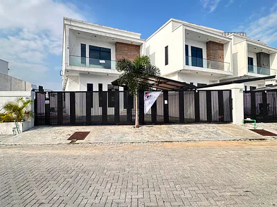 5bedroom Detached Duplex with BQ &pool