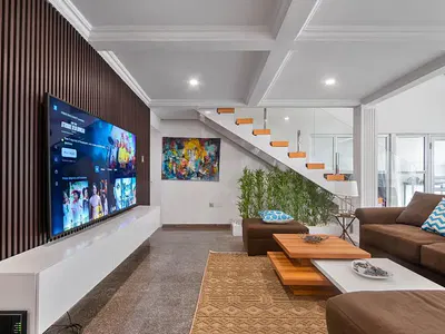Luxury 2 Bedroom Apartment