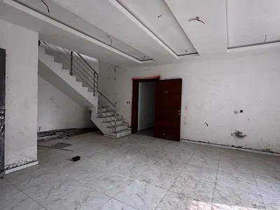3 Bedroom Maisonette