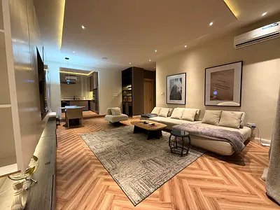 New Uniquely Designed 2-Bedroom Apartment with PS5, Swimming Pool