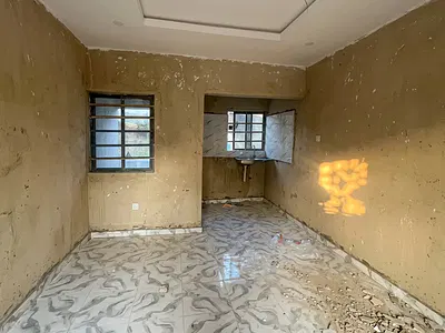 A Spacious and Standard Roomself Apartment in a Good Environment