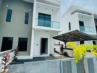 4 Bed