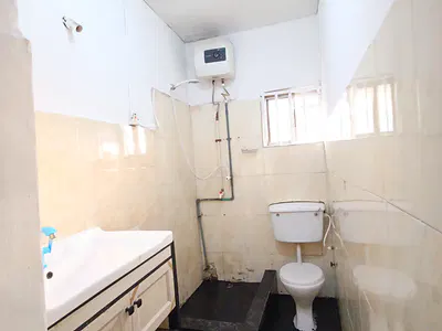 Smart Spacious Conducive 1 Bedroom (Single Room) Shared