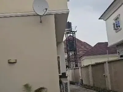 Distress 4 Bedroom Fully Detached Duplex