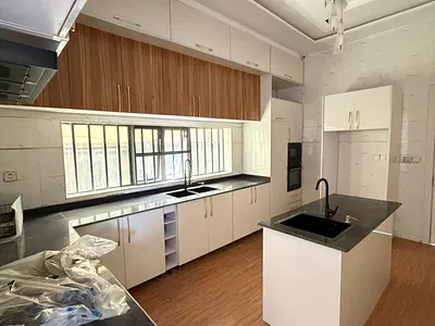 Luxury 5 Bedroom Fully Detached Duplex