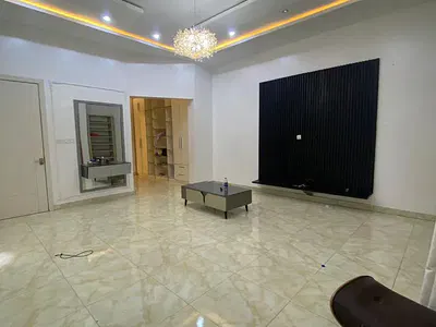 Luxury Self Contain with Personal Meter