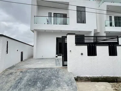 4 Bed