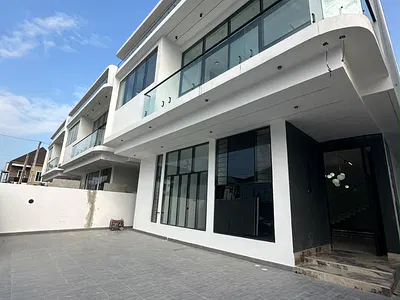 4 Bedrooms Fully Detached Duplex with BQ